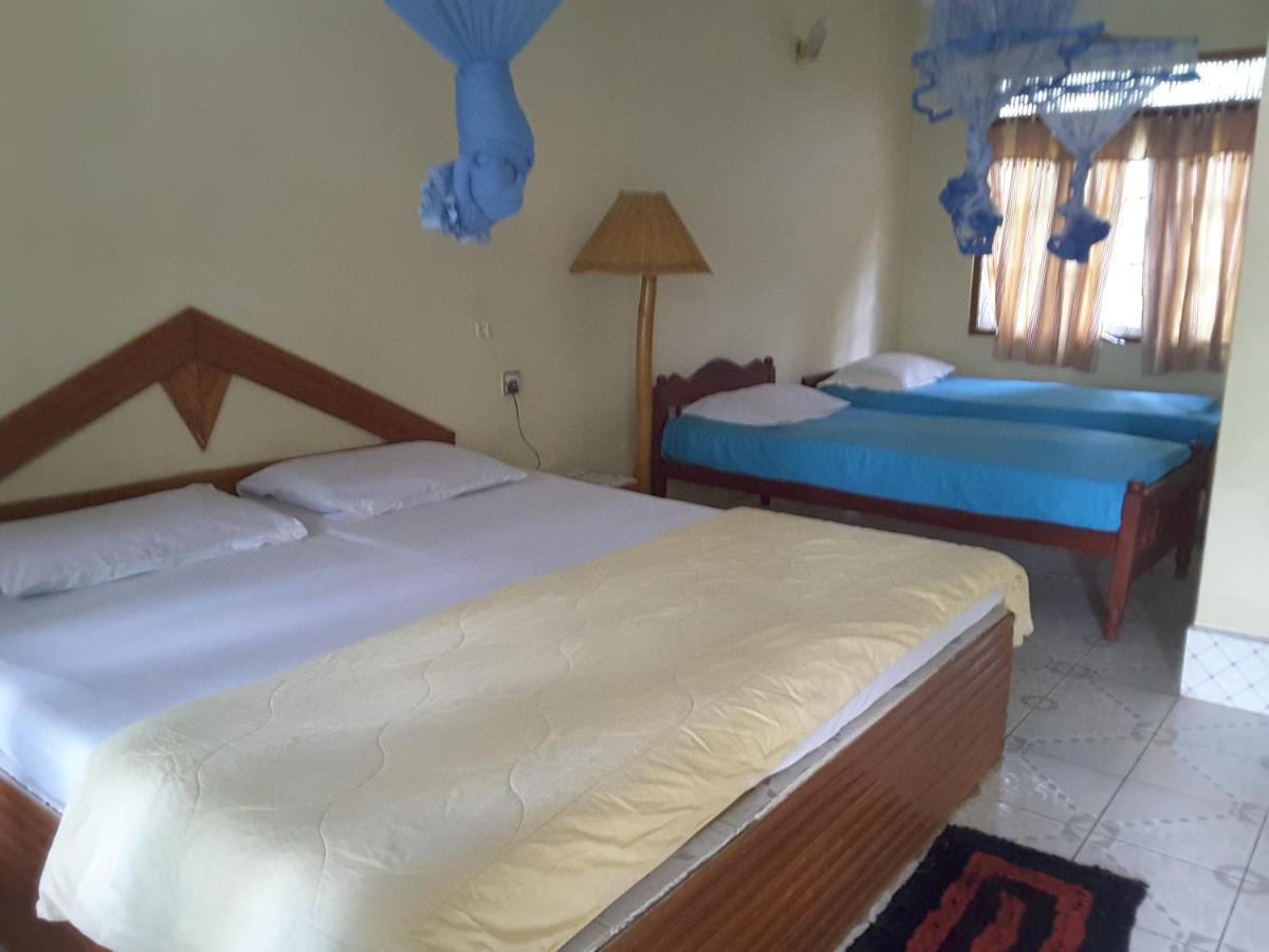 Sigiri Holiday Inn Inamaluwa Exterior photo